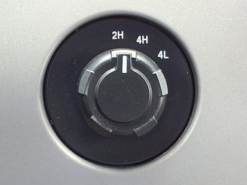 Used 2011 Ford F150 XLT image 16