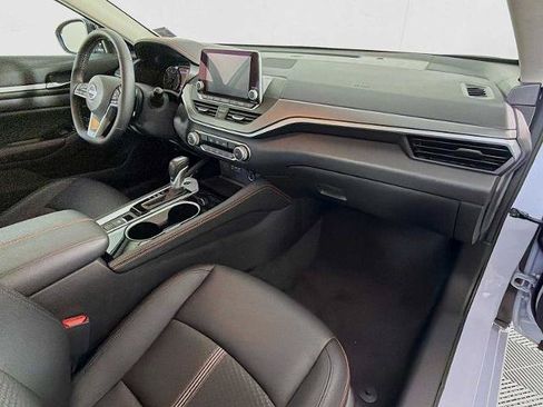 Certified 2025 Nissan Altima 2.5 SR AWD/4WD image 26
