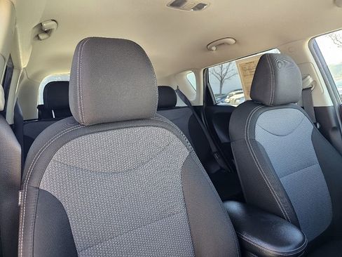 Used 2018 Kia Soul + image 19