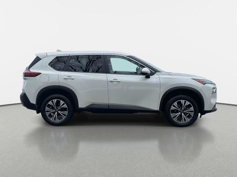 Certified 2023 Nissan Rogue SV image 4