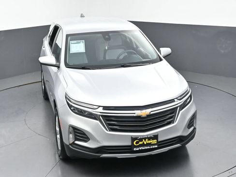 Used 2022 Chevrolet Equinox LT FWD image 2