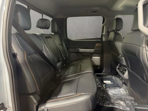 New 2026 Ford F250 Lariat w/ Black Appearance Package AWD/4WD image 16