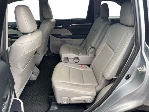 Used 2015 Toyota Highlander Limited AWD/4WD image 14