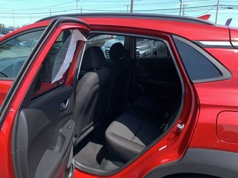 Used 2022 Hyundai Kona SEL w/ Cargo Package AWD/4WD image 17