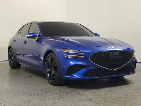 Used 2022 Genesis G70 3.3T image 1