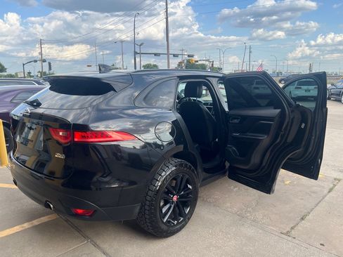 Used 2017 Jaguar F-PACE Premium AWD/4WD image 12