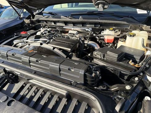 Used 2024 GMC Sierra 3500 Denali w/ Denali Reserve Package AWD/4WD image 30