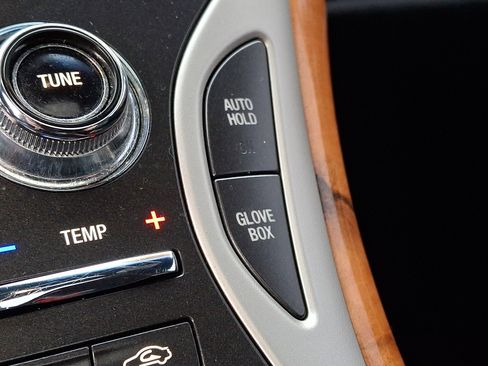 Used 2020 Lincoln Nautilus Reserve image 27