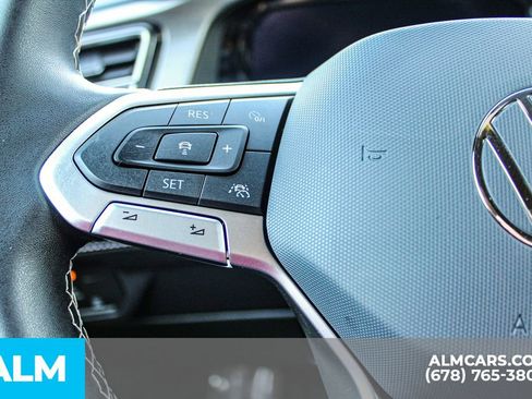 Used 2024 Volkswagen Atlas Cross Sport SE image 24