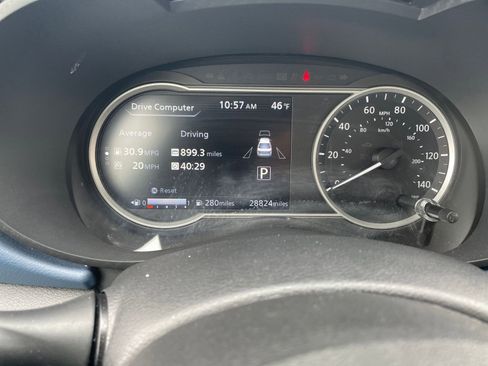 Used 2025 Nissan Versa SV image 39