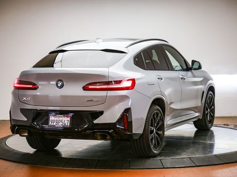 Used 2025 BMW X4 xDrive30i w/ Premium Package AWD/4WD image 5