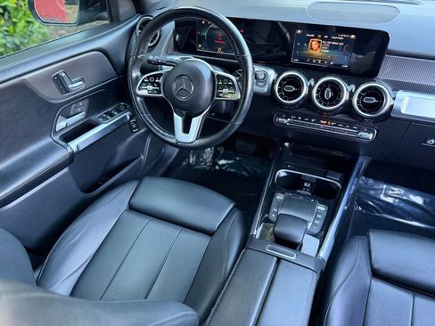 Used 2023 Mercedes-Benz GLB 250 4MATIC image 40