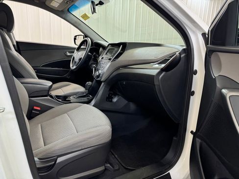 Used 2018 Hyundai Santa Fe Sport image 26