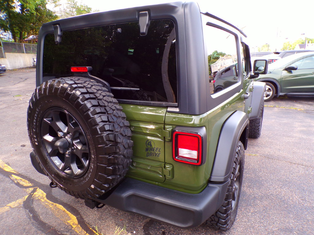 Used 2021 Jeep Wrangler Sport AWD/4WD image 8