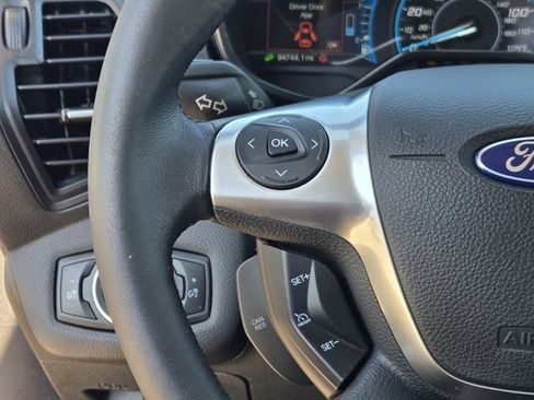 Used 2017 Ford C-MAX Energi SE w/ Equipment Group 401A image 27