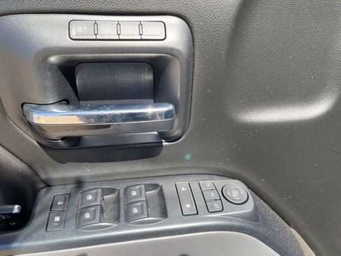 Used 2018 Chevrolet Silverado 1500 LTZ Z71 w/ Redline Edition AWD/4WD image 9