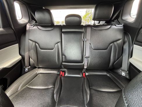 Used 2025 Jeep Compass Limited AWD/4WD image 43