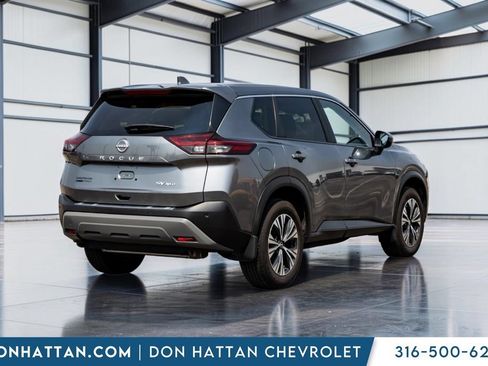 Used 2023 Nissan Rogue SV AWD/4WD image 24