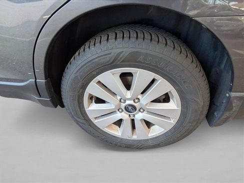 Used 2019 Subaru Outback 2.5i Premium AWD/4WD image 9