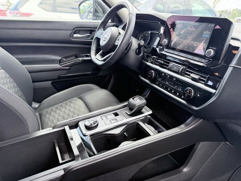 Certified 2022 Nissan Pathfinder SV AWD/4WD image 15