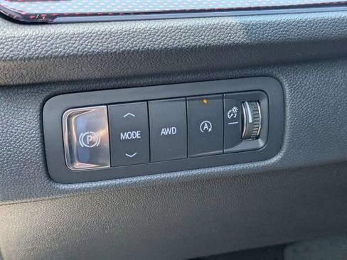 New 2026 Chevrolet Traverse Z71 w/ Enhanced Driving Package AWD/4WD image 14