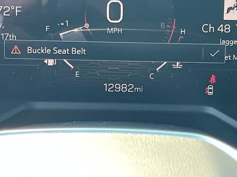 Used 2025 GMC Acadia Elevation image 20