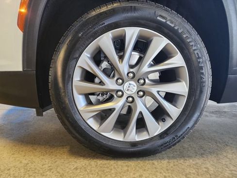 Used 2026 Buick Enclave Preferred FWD image 9