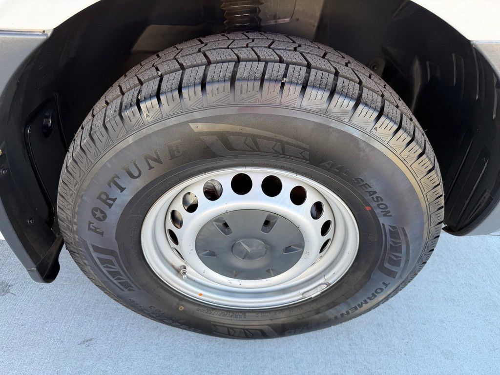 Used 2019 Mercedes-Benz Sprinter 144 image 19