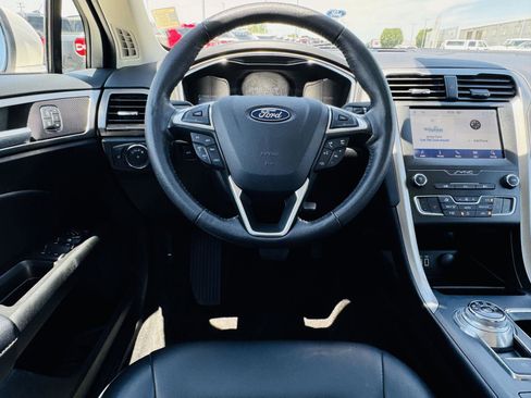 Used 2020 Ford Fusion SEL FWD image 14