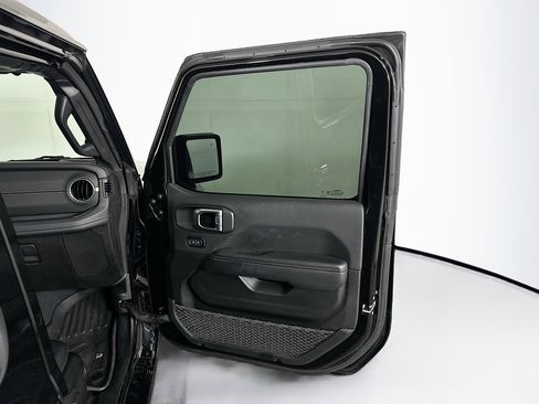 Used 2024 Jeep Wrangler Sahara w/ Safety Group image 30