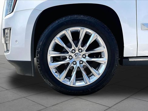 Used 2020 Cadillac Escalade Platinum AWD/4WD image 11