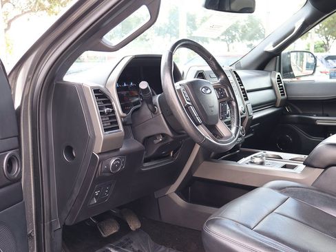Used 2018 Ford Expedition XLT w/ Equipment Group 201A image 23