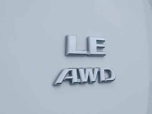 Used 2018 Toyota RAV4 LE w/ All Weather Liner Package image 30