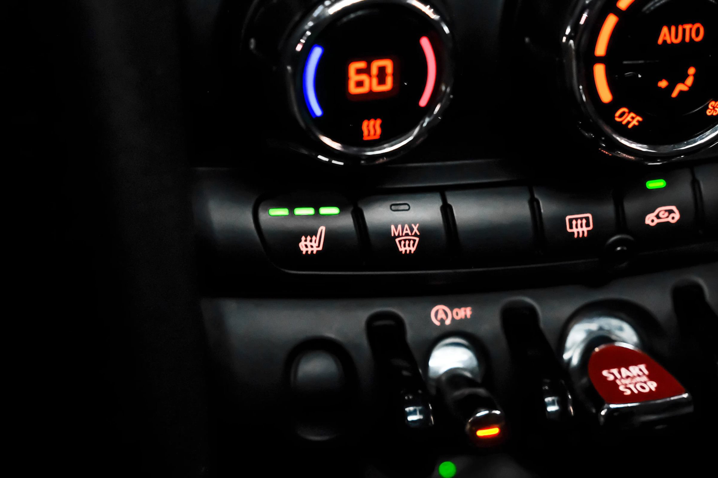 Used 2018 MINI Cooper S w/ Premium Package FWD image 31