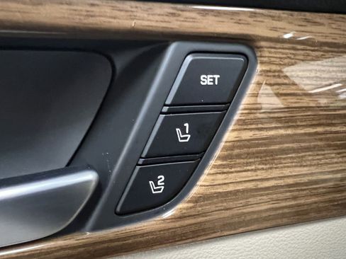 Used 2015 Hyundai Sonata Limited w/ Option Group 05 image 24