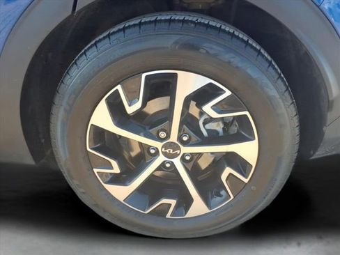 Used 2023 Kia Sportage EX image 25