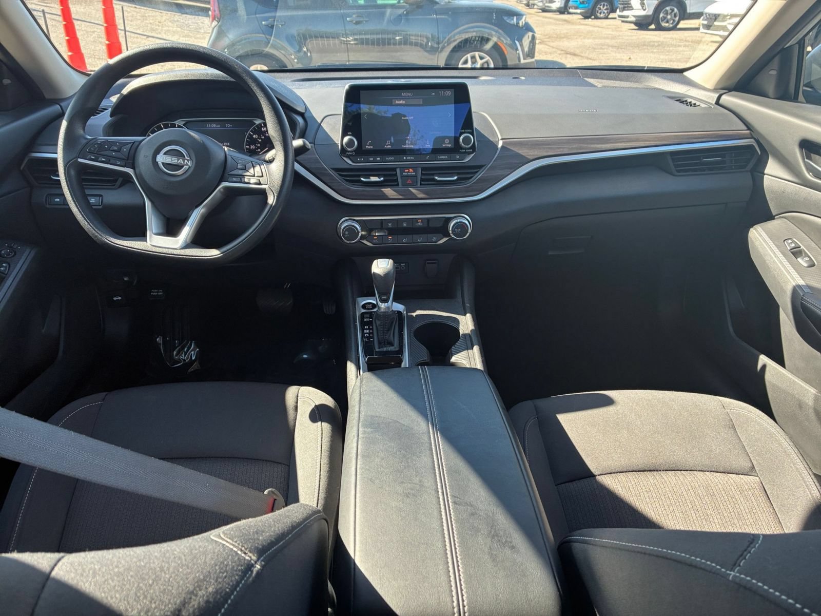 Used 2026 Nissan Altima 2.5 SV FWD image 27