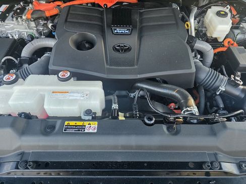 Used 2024 Toyota Sequoia Limited image 37