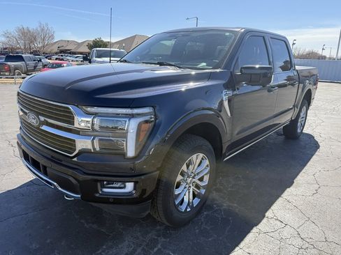 Used 2024 Ford F150 King Ranch w/ FX4 Off-Road Package image 13