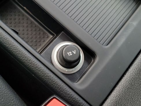 Used 2019 Volkswagen e-Golf SEL Premium image 27