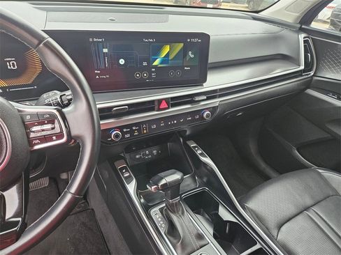 Used 2024 Kia Sorento S image 20