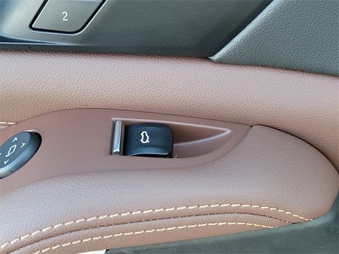 Used 2024 BMW X5 xDrive40i w/ Parking Assistance Package image 29