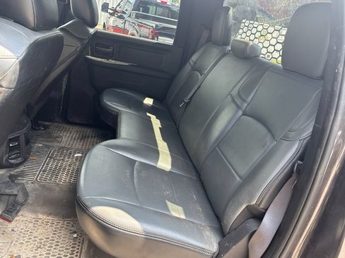 Used 2021 RAM 3500 Tradesman w/ Chrome Appearance Group AWD/4WD image 14