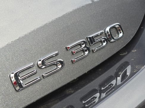 New 2025 Lexus ES 350 Ultra Luxury image 7