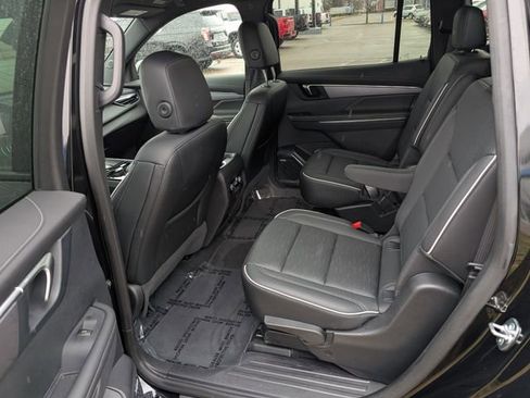 Used 2025 Buick Enclave Sport Touring image 11