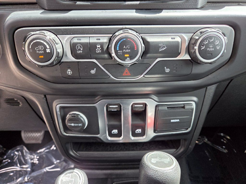 Used 2020 Jeep Wrangler Sport AWD/4WD image 30