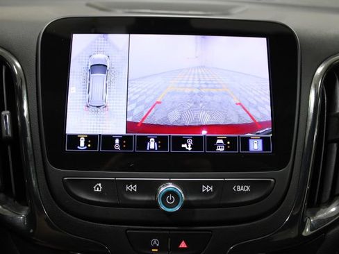 Used 2023 Chevrolet Equinox RS w/ RS Leather Package AWD/4WD image 3