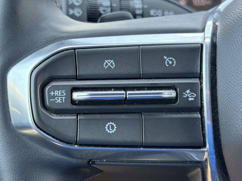 Used 2025 GMC Terrain Elevation AWD/4WD image 26