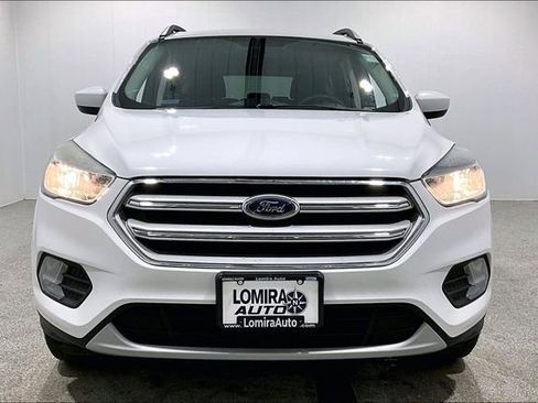 Used 2018 Ford Escape SE image 2