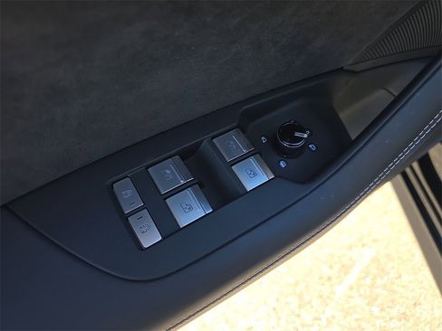 Used 2023 Audi S7 Premium Plus image 25